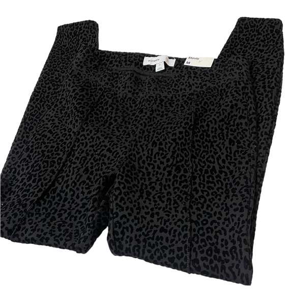 Old Navy NWT Black Animal Print Pants - Picture 4 of 5